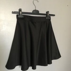 Black skater skirt